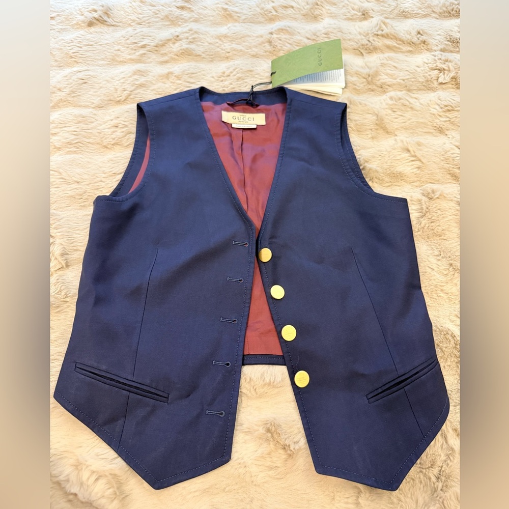 Gucci Deep Blue Vest with Elegant Accents size 36 brand new